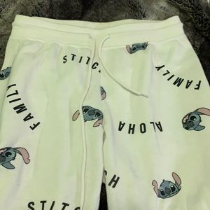 An adorable stitch set !!!!! US:M from Disney